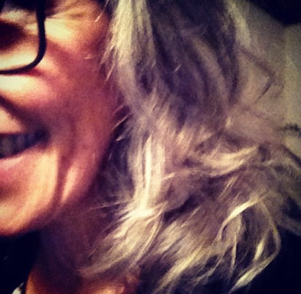 Cabelos platinados e grisalhos – por André Pavam